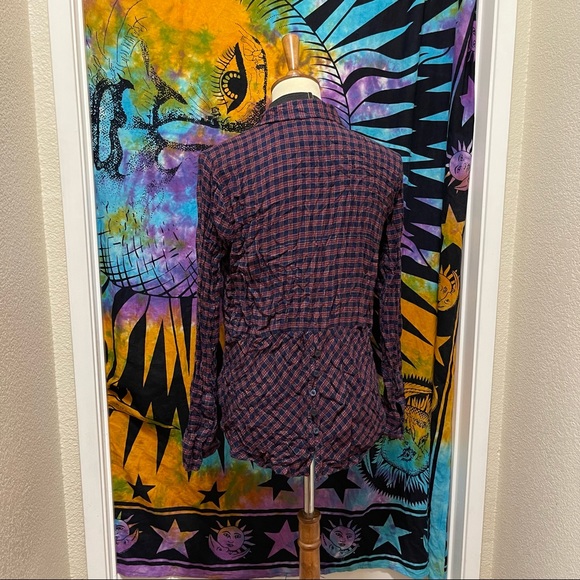 🌈 Lovely plaid button detail top - Picture 8 of 11